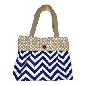 3/$20 Unbranded Tote Bag Chevron Print Double Handle Pockets Lined Magnetic Snap